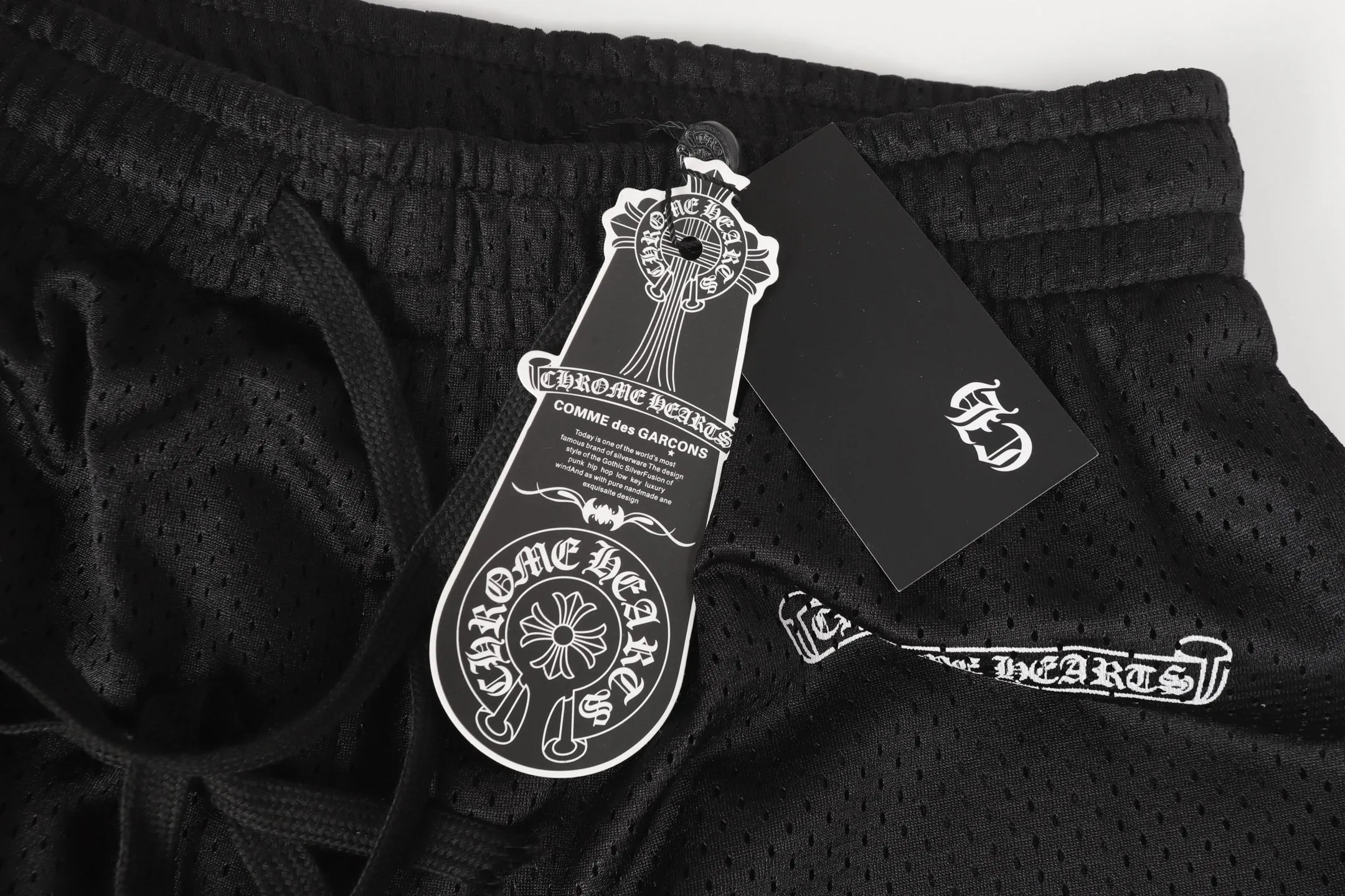 P200 Chrome Hearts CH Chrome Hearts popular Sanskrit printed mesh double layer ice hockey jersey 2 trousers sports suit. Uses direct injection imported machine printing. Hardware and accessories are all milled and customized. Correct configuration. Black 2025 Chrome Hearts authentic packaging. 280g double layer mesh custom woven and dyed. Large version. Loose and stylish. Different from low version, slim and long version with upper body and crotch pull. 100% commitment: top quality. Not fast food. Highest version on the market. Top quality - Distinguish from the ordinary versions on the market. If you care about quality, you should also respect the price. Absolutely 0 after-sales service and 0 return rate so far. It’s hard not to love the style - 280g double-layer mesh custom-woven and dyed - Correct high-density main mark, washed tag, hand-sewn